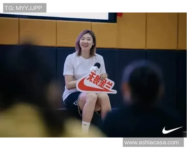 李丽专访：从青涩少女到羽毛球冠军的成长之路回顾